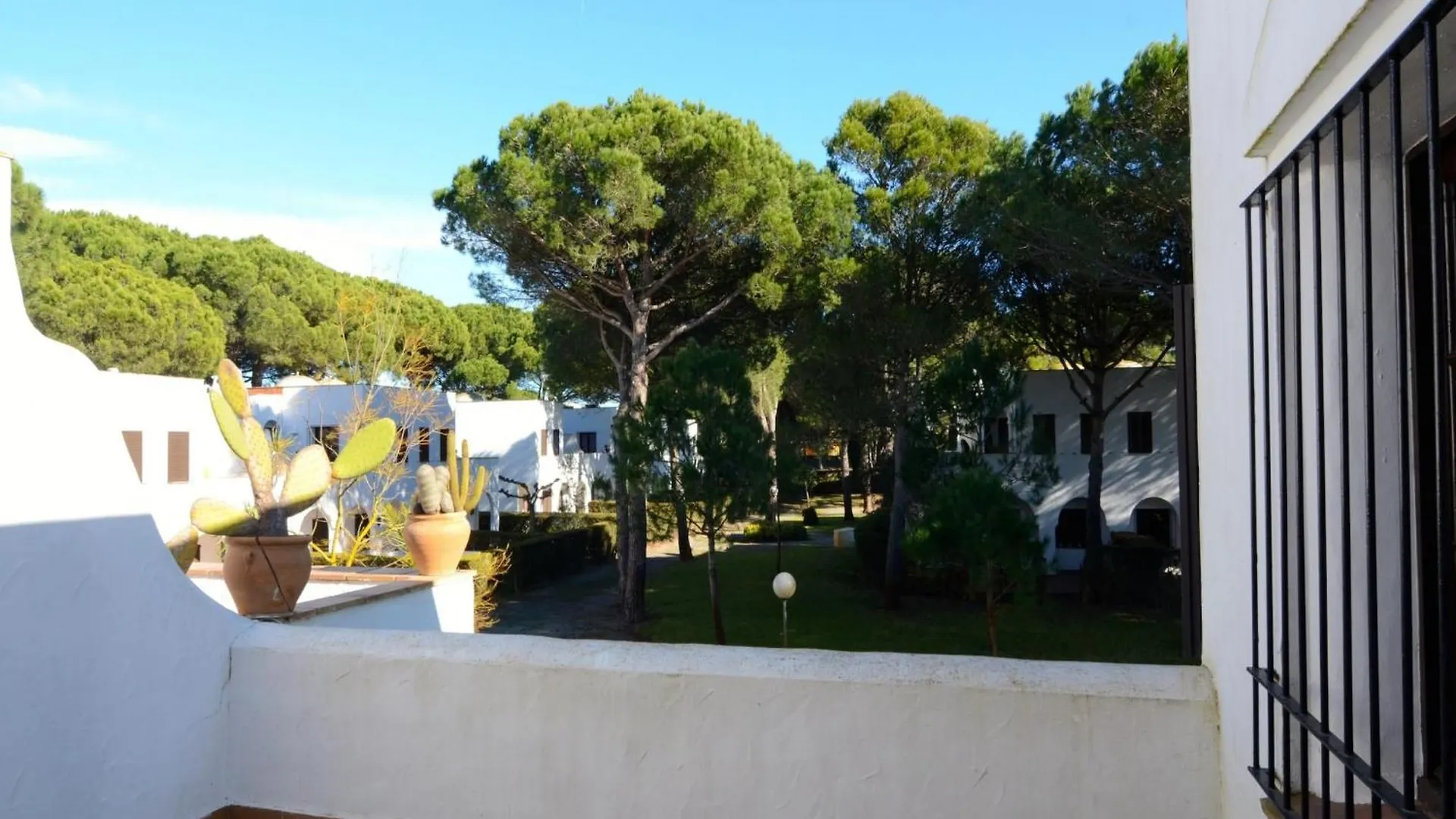 Piverd Del Golf 64 Pals 0*,  Spain